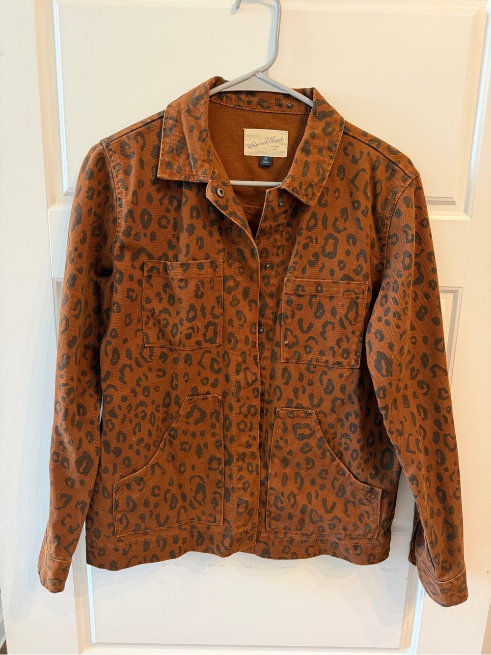 Universal Thread Leopard-Print Jean Jacket in Rust